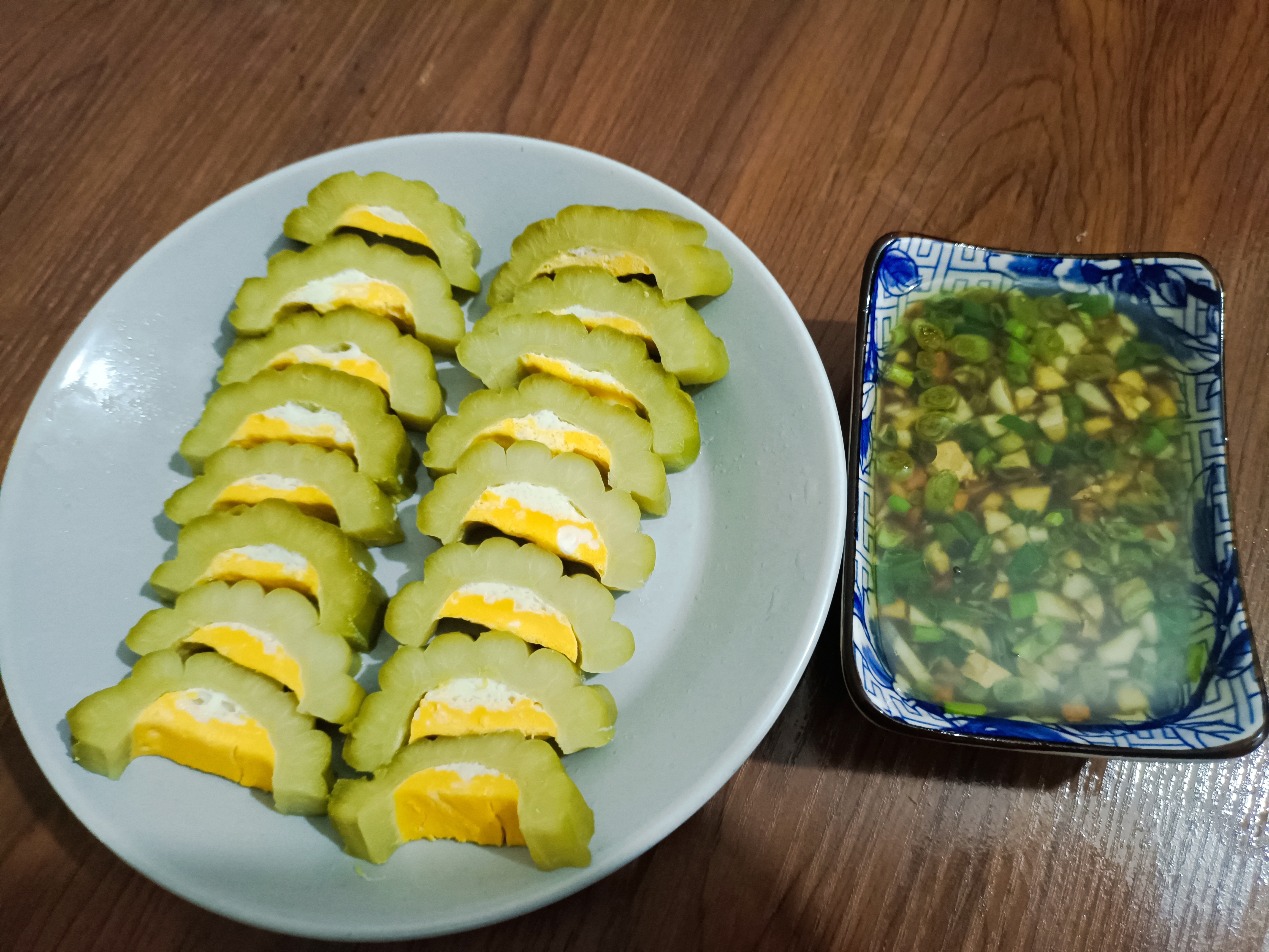 今天學做了一個苦瓜蒸蛋,這麼吃真的還可以哦 - 美食天地 - 池州人